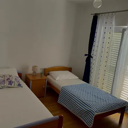 Apartman Nives Appartement *