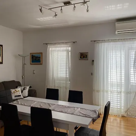 Apartman Nives Appartement