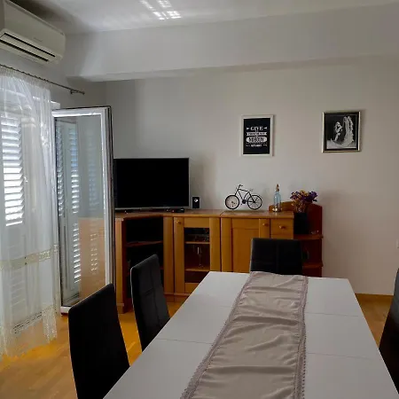 Apartment Apartman Nives *