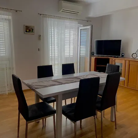 Apartman Nives