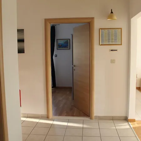 Apartman Nives Apartment *