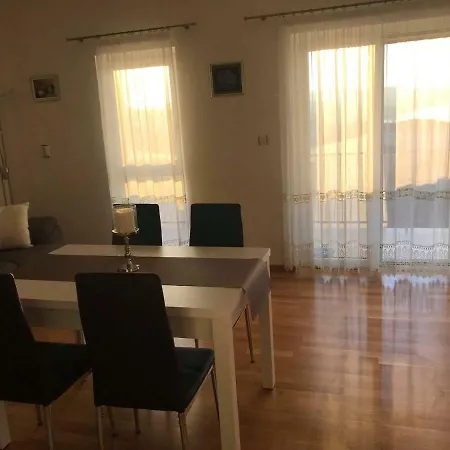 Nives Apartmán Trogir